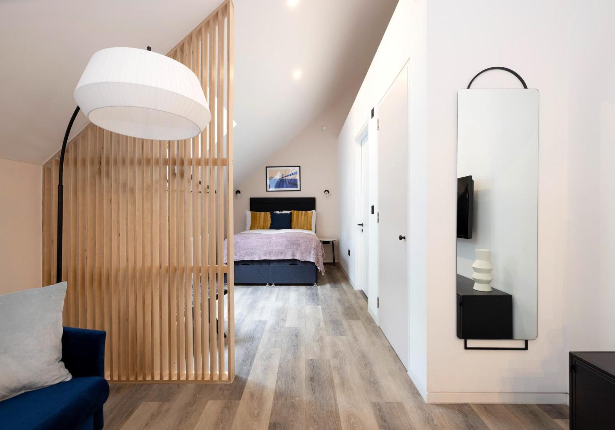 Charming Studios Near Holyrood Park & Calton Hill Edinburgh Room photo