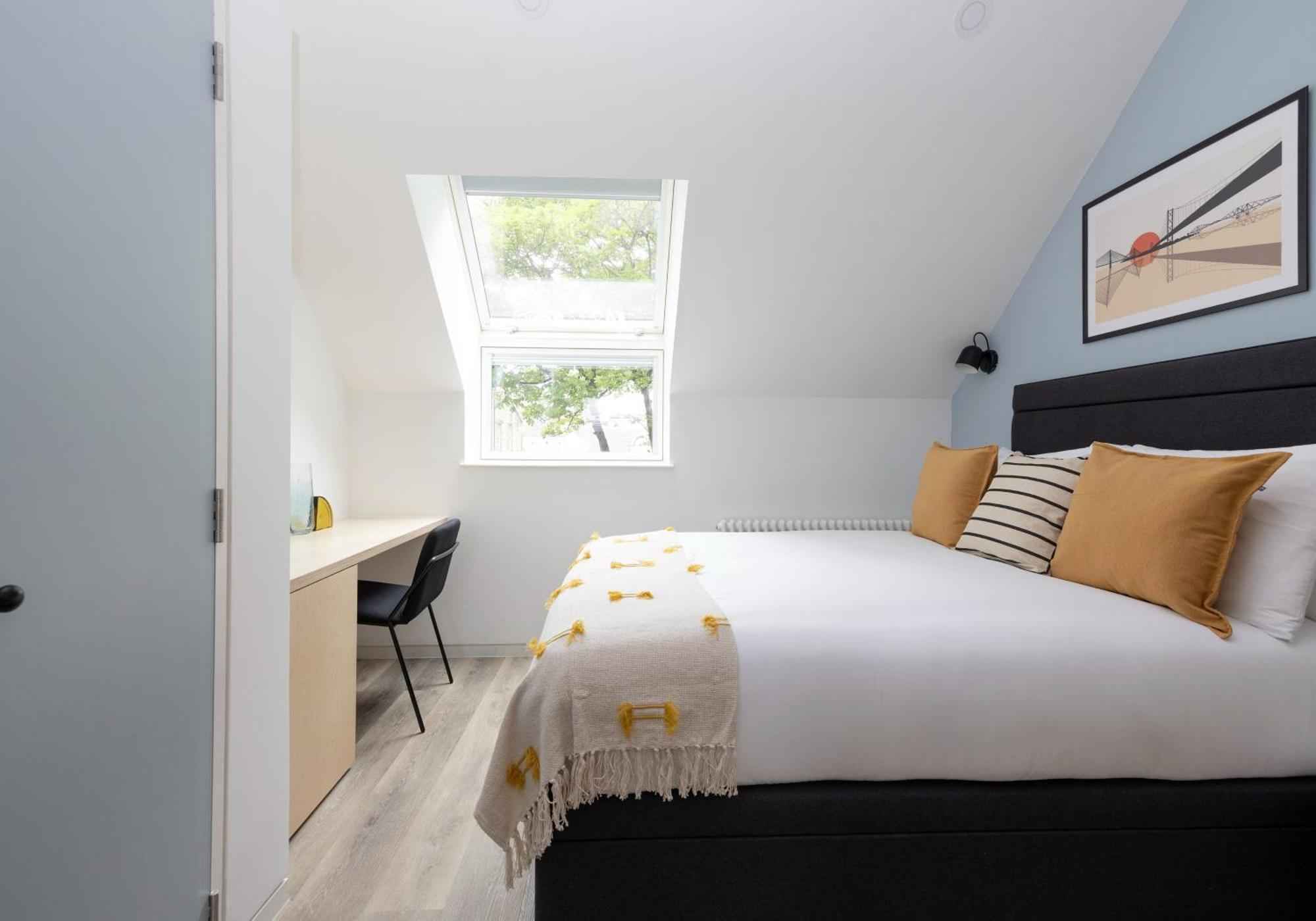 Charming Studios Near Holyrood Park & Calton Hill Edinburgh Room photo