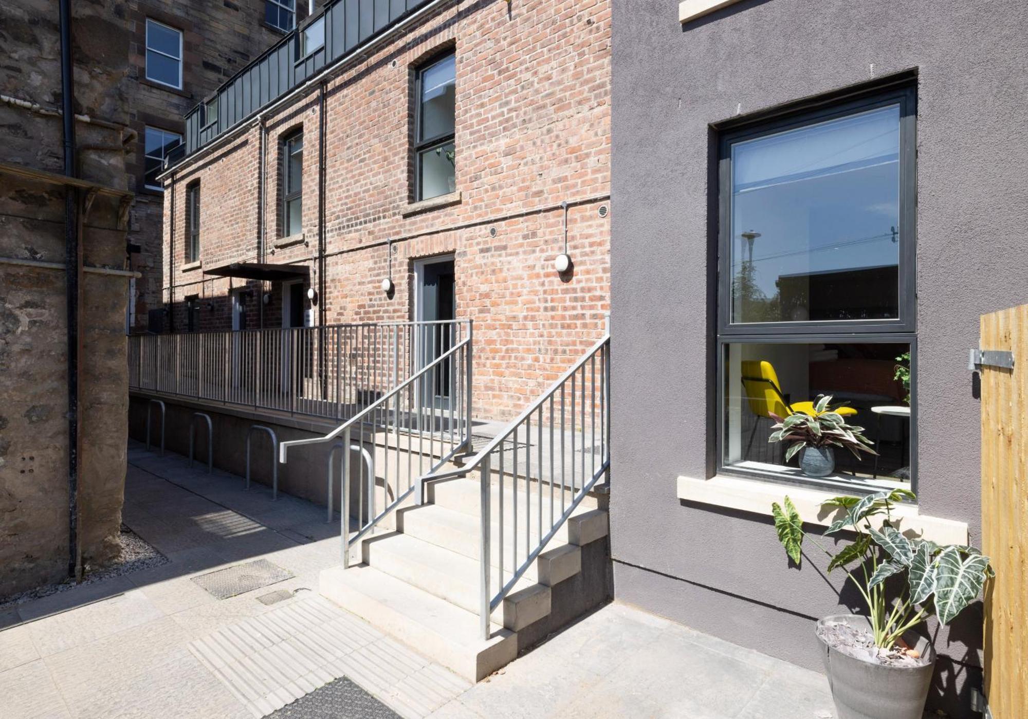 Charming Studios Near Holyrood Park & Calton Hill Edinburgh Room photo