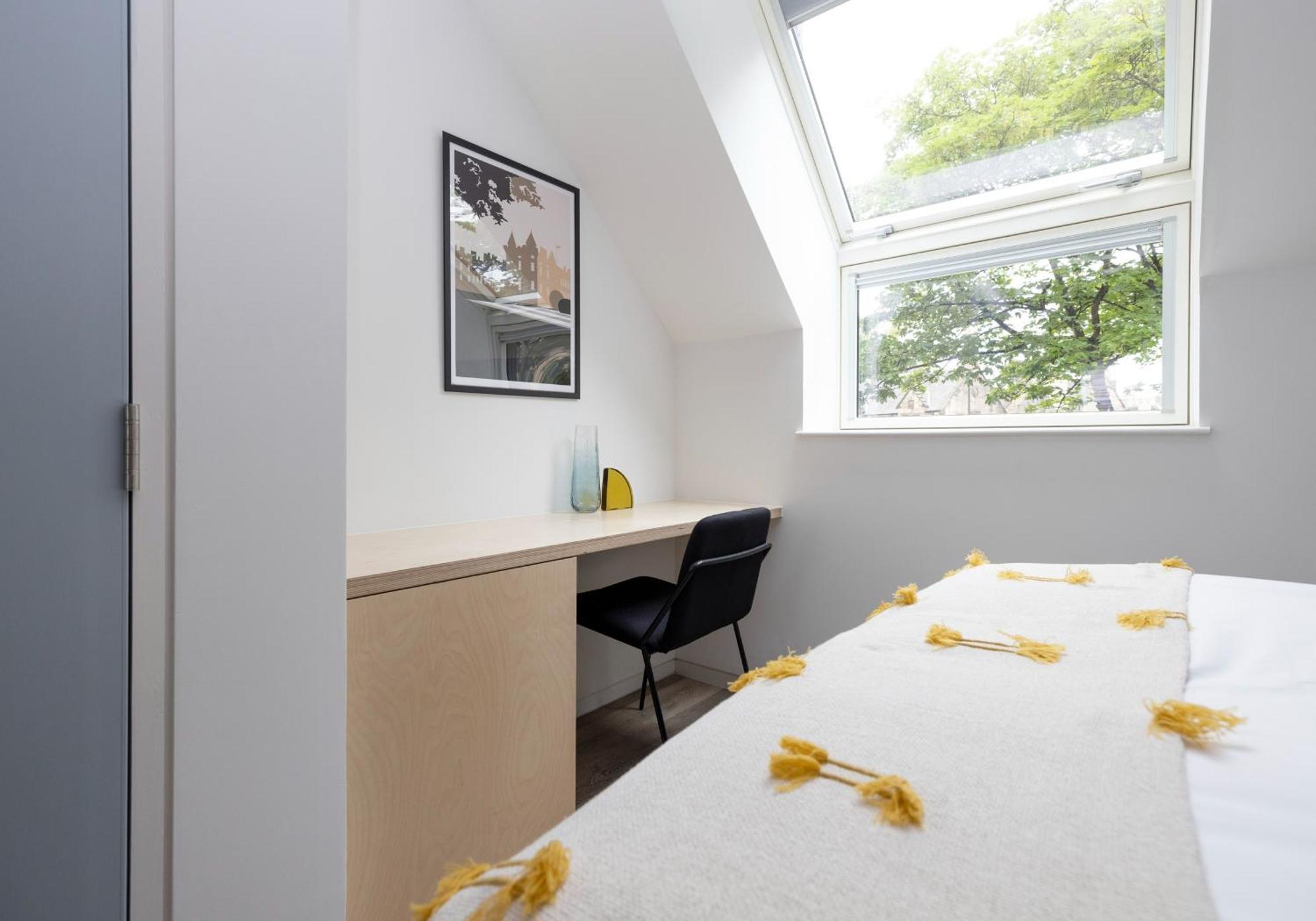 Charming Studios Near Holyrood Park & Calton Hill Edinburgh Room photo