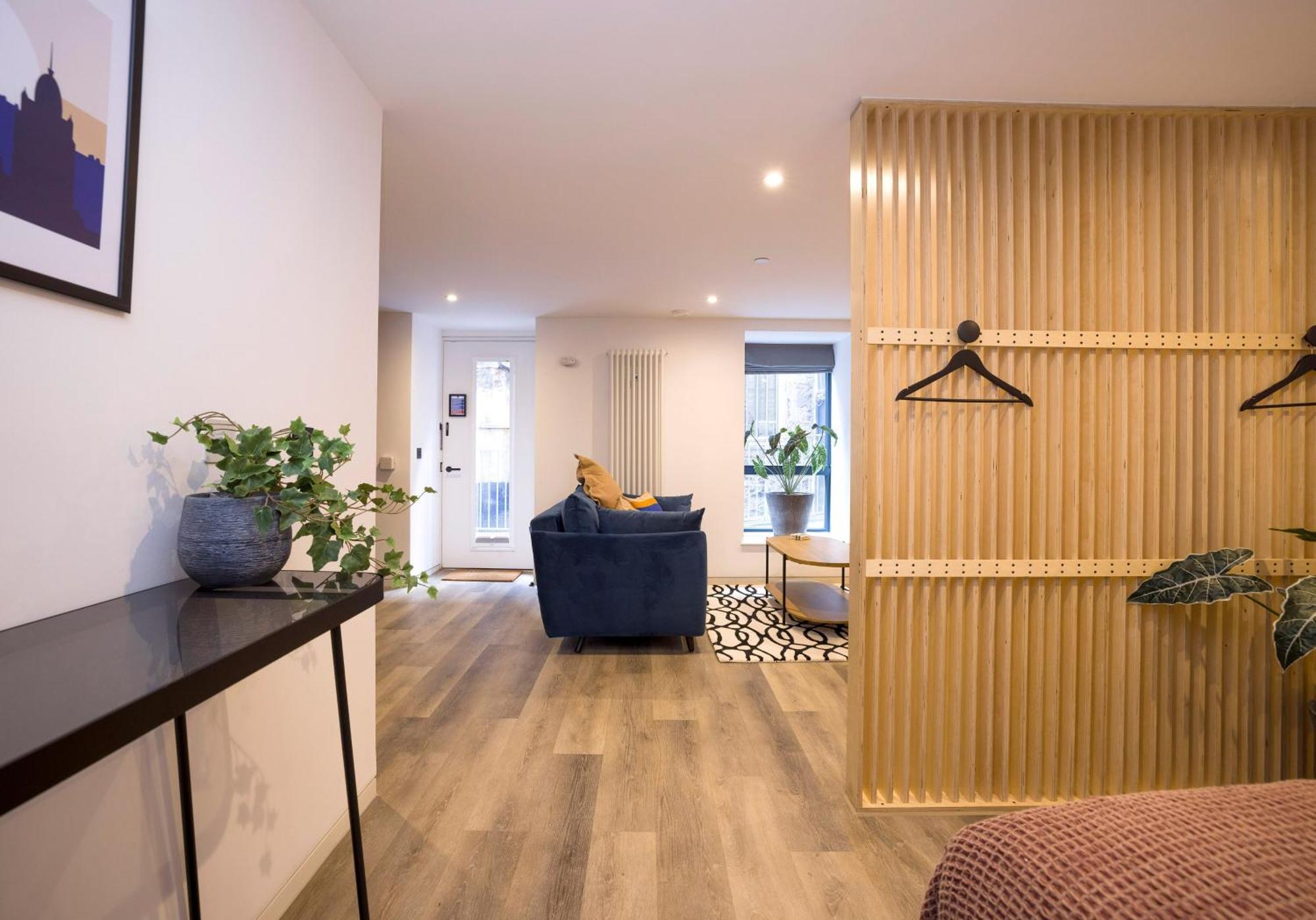 Charming Studios Near Holyrood Park & Calton Hill Edinburgh Exterior photo